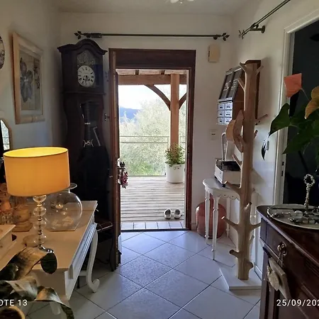 Le Petit Arbre De L'amitie Villa