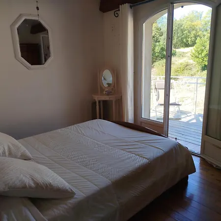 Le Petit Arbre De L'amitie * Saint-Vincent (Herault)